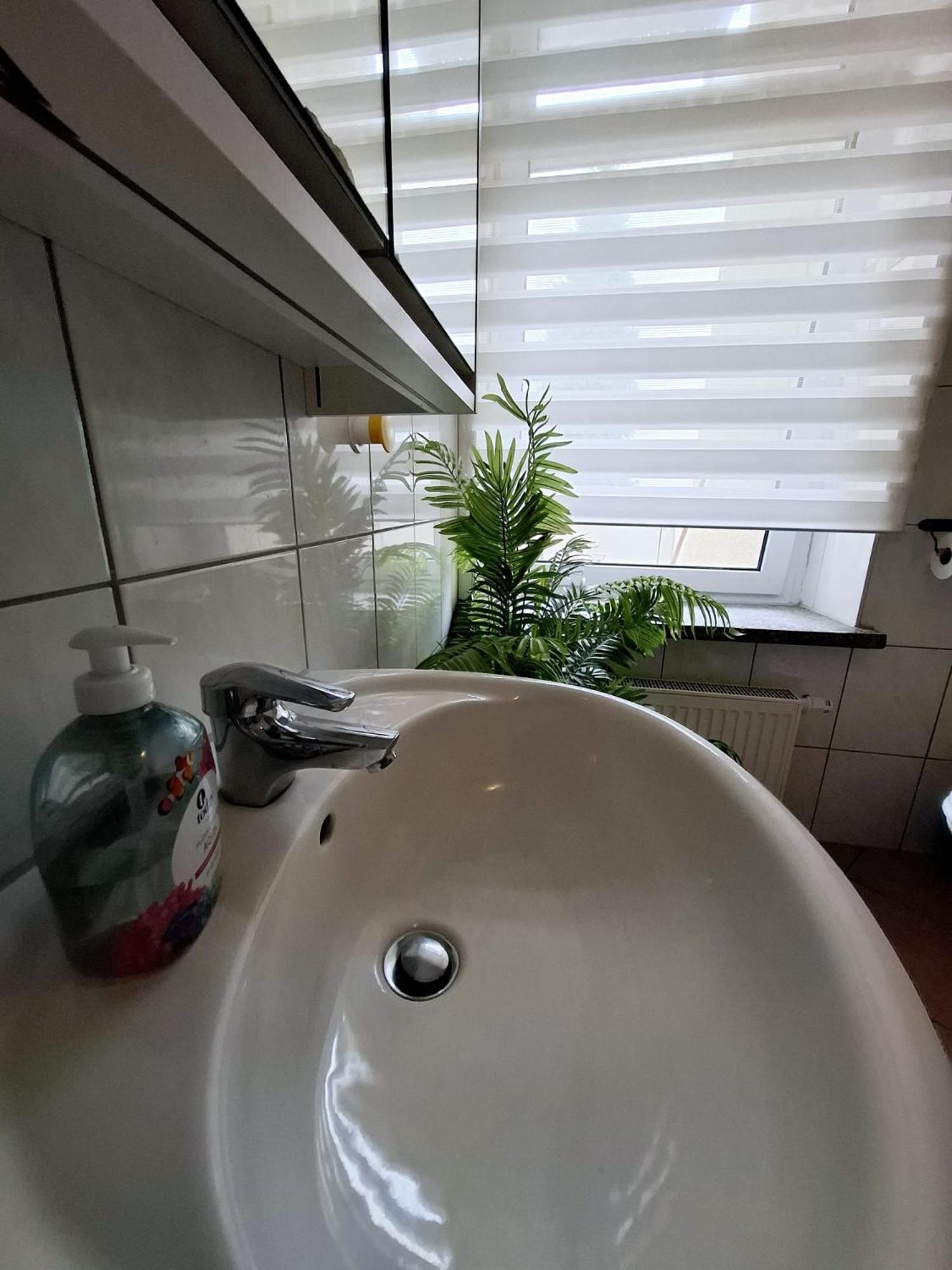 Altbauwohnung Direkt An Der Karli Mit Balkon - Netflix Inklusive ไลป์ซิก ภายนอก รูปภาพ